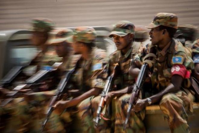 Militares somalíes en Mogadiscio. / Stuart Price - Zoom Photo
