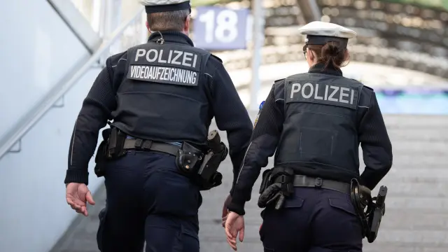 Dos policías alemanes, en una imagen de archivo.EP