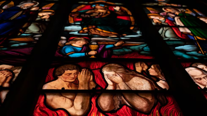 Una vidriera en la colegiata de Notre-Dame, en Dole (Francia).Tim Bieber (Getty Images)