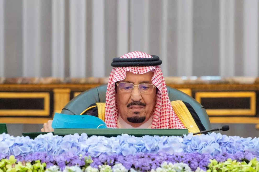 El rey Salman bin Abdulaziz de Arabia Saudita preside una reunión de gabinete en Riad el 17 de octubre de 2023. — Agencia de Prensa Saudita / EuropaPress