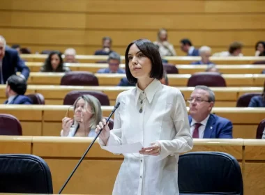 La ministra de Ciencia, Innovación y Universidades, Diana Morant, durante una sesión de control al Gobierno, en el Senado, a 9 de abril de 2024, en Madrid (España). — Ricardo Rubio / Europa Press