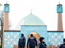 Redada en el Centro Islámico de Hamburgo. Daniel Bockwoldt Europa Press