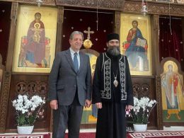 El alcalde de Villanueva de la Cañada (Madrid) acude a la catedral ortodoxa de Madrid para reunirse con su patriarca