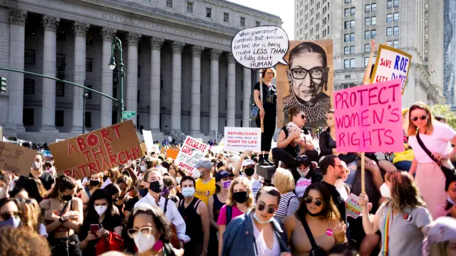 Manifestación para defender el aborto y los derechos reproductivos de las mujeres en Nueva York (EE UU).EFE / EPA / JUSTIN LANE