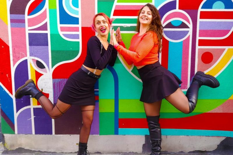 Ane Lindane y Raquel Torres, las cómicas de la obra 'Despotorre', un show para mujeres y disidencias, algo que nunca se había visto en Bilbao. — Cedida por las cómicas.