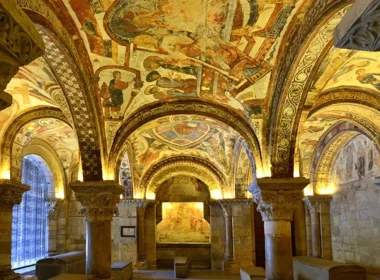 Panteón Real San Isidoro patrimonio capilla sixtina románico pinturas museo cultura