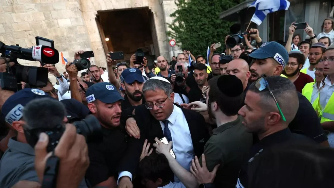 Imagen de archivo del ministra ultraderechista Itamar Ben-Gvir en la Ciudad Vieja de Jerusalén EFE/EPA/ATEF SAFADI