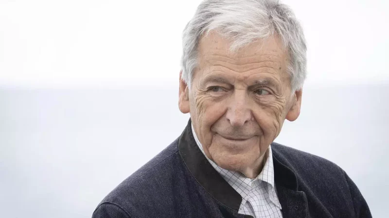 El director, guionista y productor Costa-Gavras presenta en San Sebastián 'El último suspiro' EFE/ Javier Etxezarreta