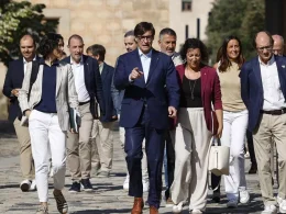 El presidente de la Generalitat, Salvador Illa, en una reunión de los consellers en el Monasterio de Poblet Kike Rincón - Europa Press