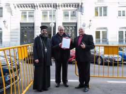 Archivo - El representante de la Iglesia ortodoxa del Patriarcado de Rumanía, el secretario general de la CEE y el obispo de la Iglesia Española Reformada Episcopal, con una declaración interreligiosa sobre la dignidad de la vida humana, en febrero de 202 - Gustavo Valiente - Europa Press - Archivo