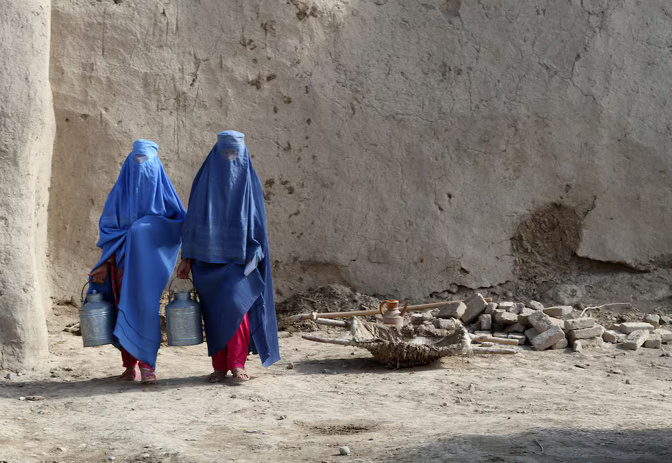 Dos mujeres afganas en Jebul Saraj, en Afganistán.CONTACTO vía Europa Press