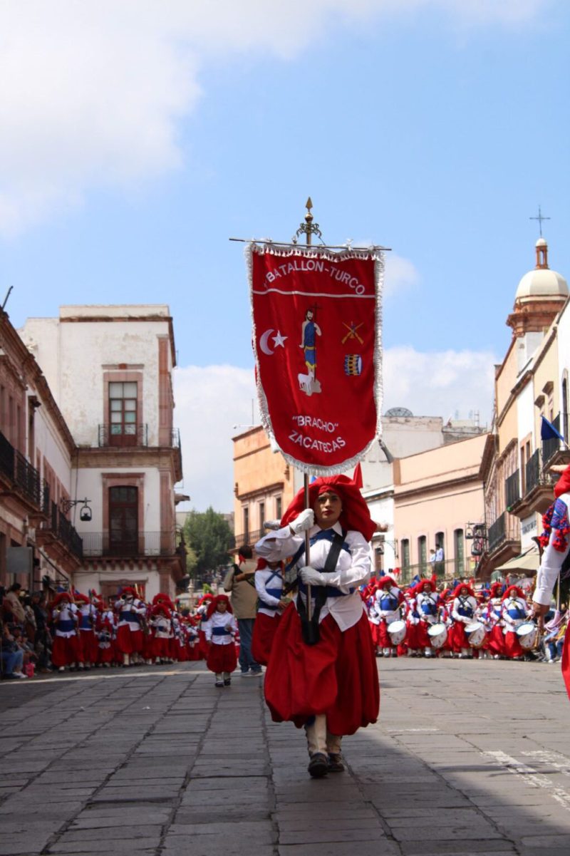 La influencia de la religión también se observa en eventos regionales como Las Morismas de Bracho en Zacatecas. Foto: Diana Miranda