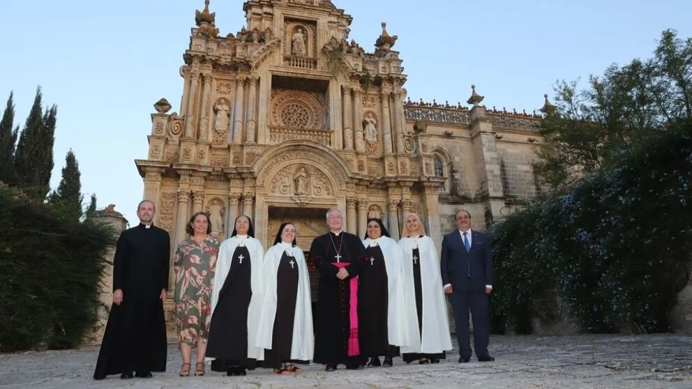 Las Carmelitas Mensajeras del Espíritu Santo en el Monasterio de La Cartuja