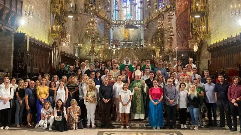 Los profesores de religión reciben la Missio del Obispo en La Seu / OBISPADO DE MALLORCA