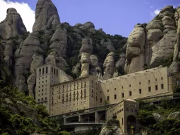 Monasterio de Montserrat, Barcelona JulieanneBirch | iStock