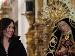 La presidenta de la Comunidad de Madrid, Isabel Díaz Ayuso, en la Iglesia de la Concepción Real de Calatravas. EP ºº