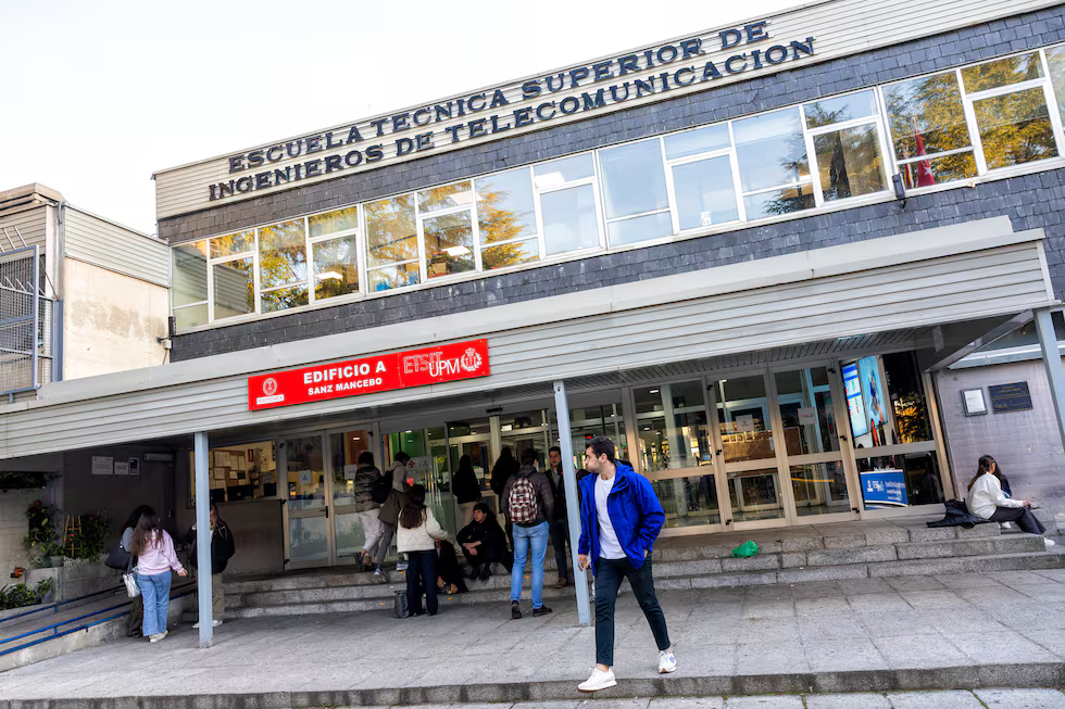 La Escuela de Telecomunicaciones de la Universidad Politécnica de Madrid, este miércoles.Claudio Álvarez