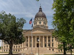 Capitolio de Kansas, by Nils Huenerfuerst - Own workauthor=Nils Huenerfuerst, CC BY 4.0,