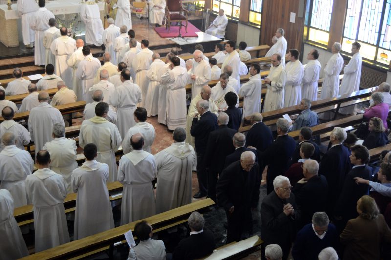sacerdotes el 10 de Mayo de 2011 celebrando a San Juan de Ávila en el Seminario de Valladolid