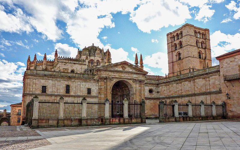 Catedral de Zamora (fachada principal)