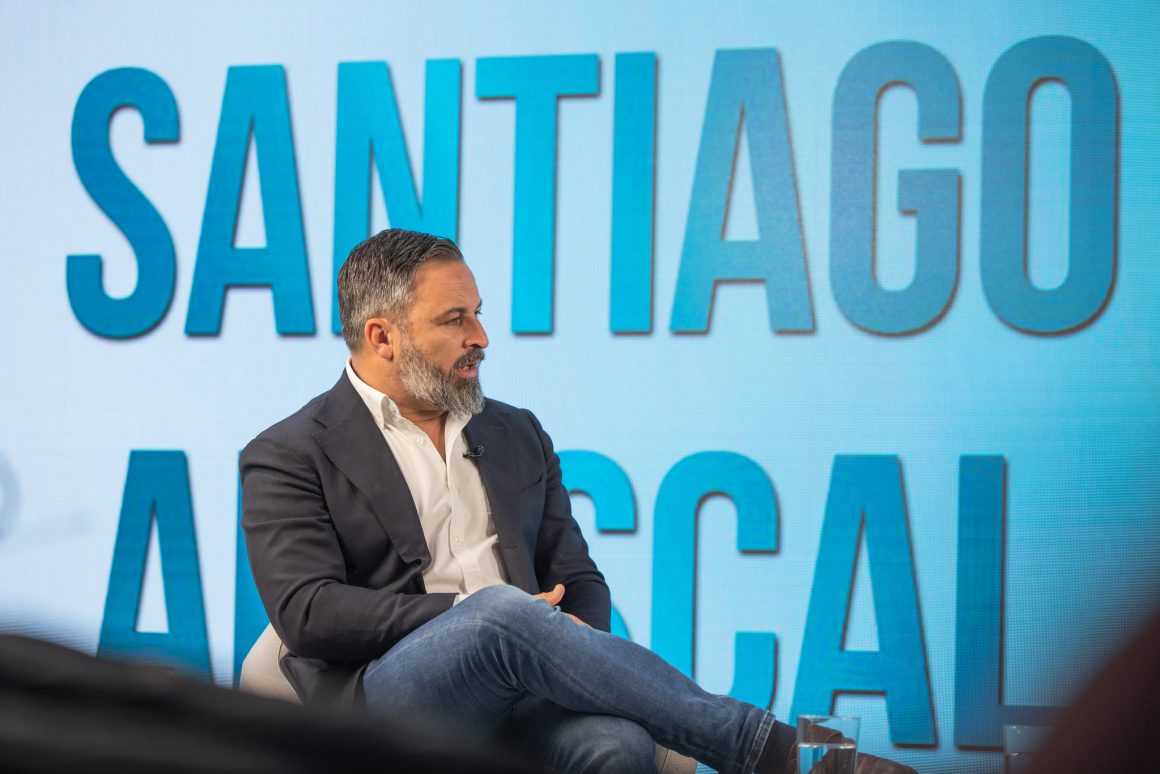 Entrevista a Santiago Abascal Toro TV