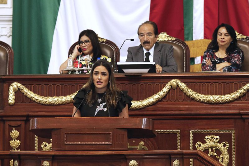 Alessandra Rojo de la Vega en el congreso de la Ciudad de México en 2019