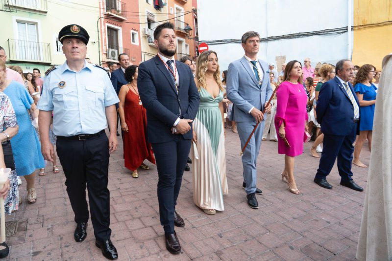 El alcalde de Villajoyosa (Alicante) en la misa y procesión en honor a Santa Marta que recorre las calles del centro histórico