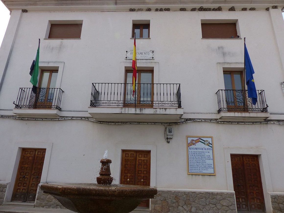 Talayuela, Cáceres, Ayuntamiento