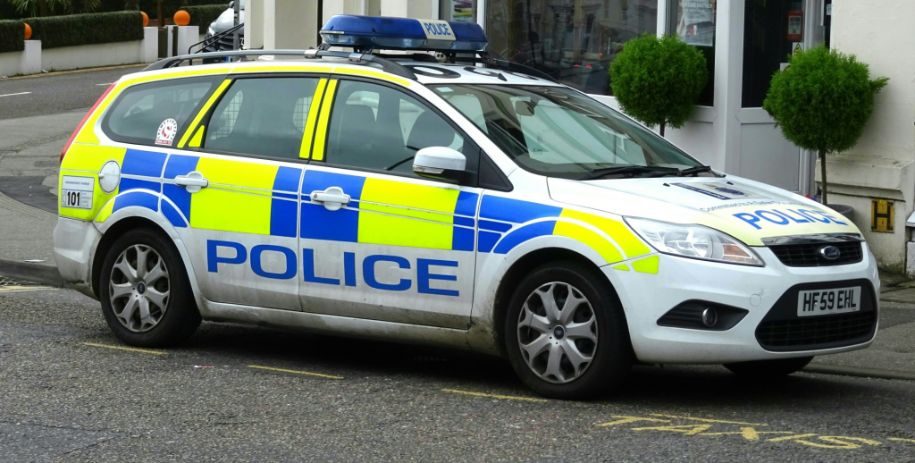 Coche de policía británica