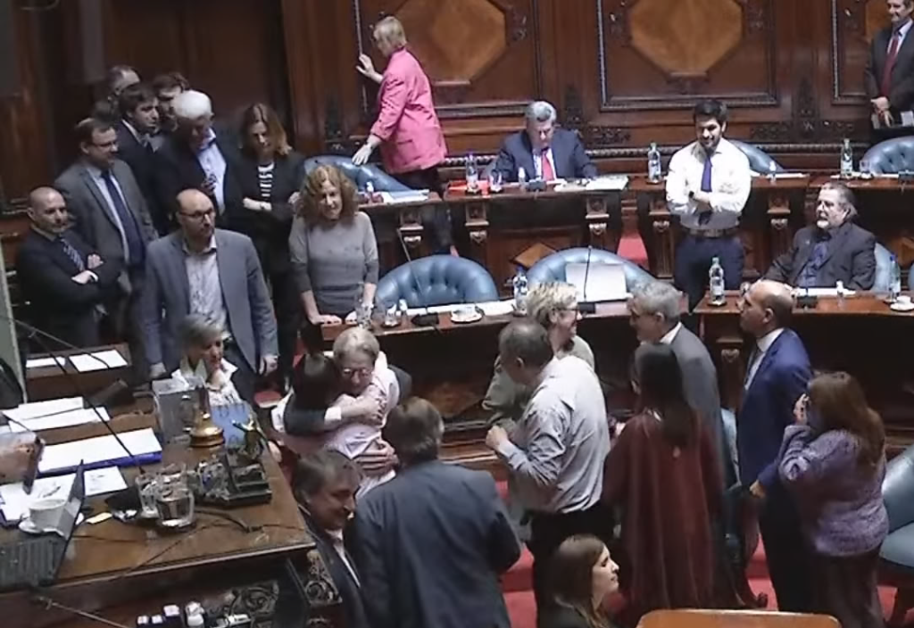 Un momento de la sesión del Senado uruguayo en la que se aprueba definitivamente la ley de eutanasia
