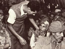 Judíos yemeníes viajando en avión hacia el recién creado Estado de Israel. La Civilità Cattolica